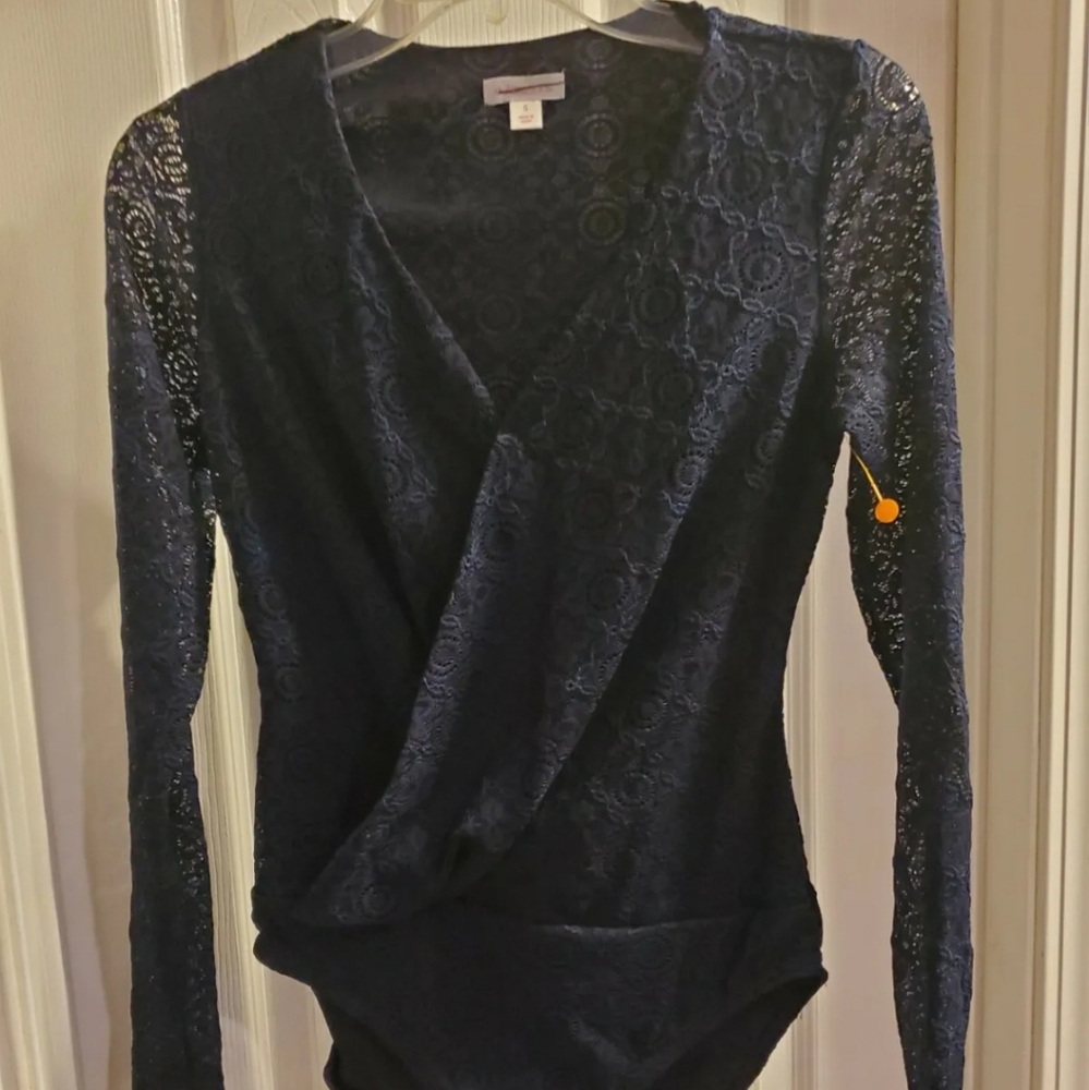 Exhilaration, size small, black & midnight blue, stretchy, floral lace bodysuit